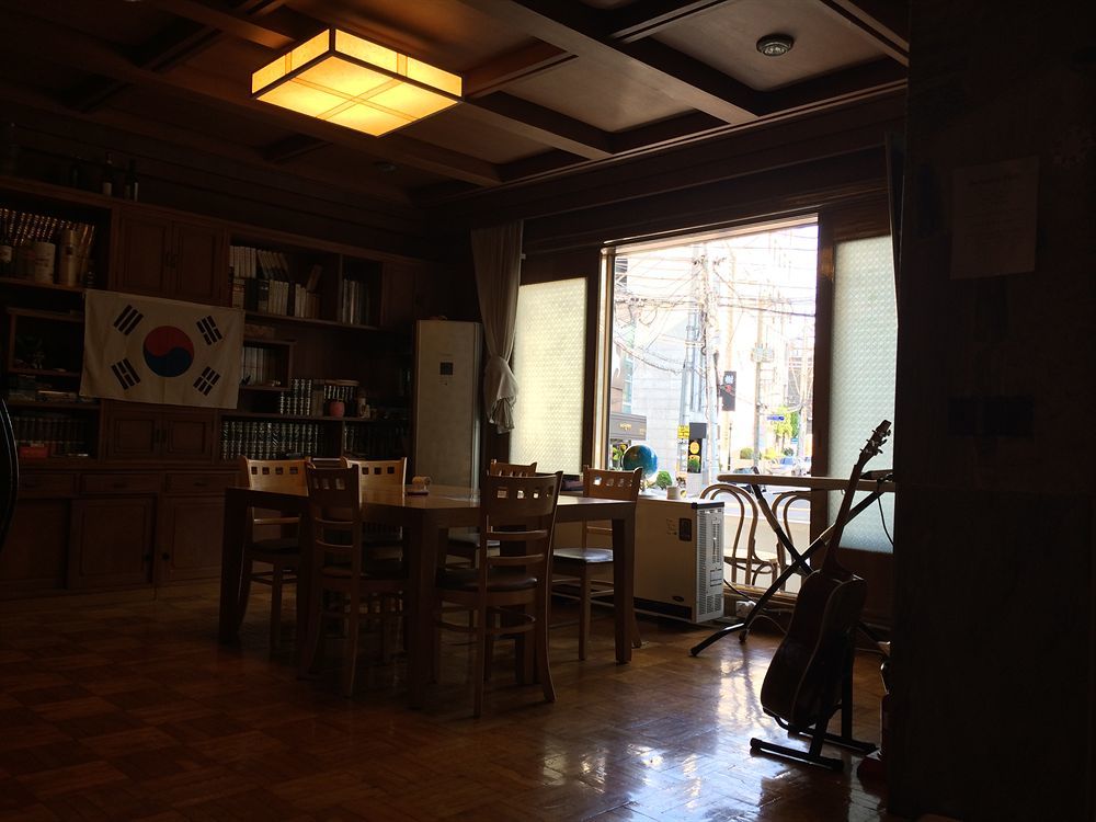 Hostel Hongdae Orange Seoul