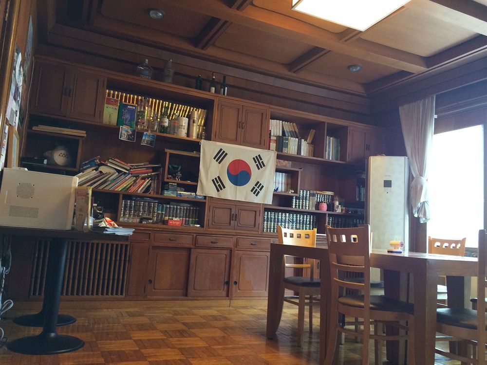 Hostel Hongdae Orange *
